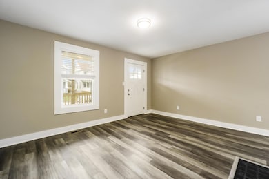 555 Siebert St, Columbus, OH 43206 - photo 3