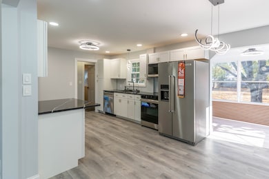 33 Bank St, Hamden, CT 06514 - photo 6