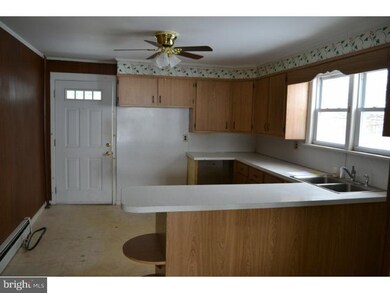 6550 Palm Rd, Zionsville, PA 18092 - photo 3