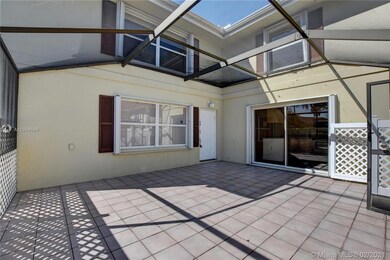 30 Clinton Ct unit B, Royal Palm Beach, FL 33411 - photo 7