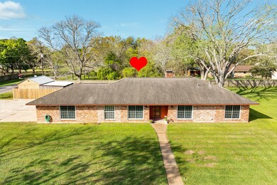 15910 Ash Rd, Alvin, TX 77511 - photo 2