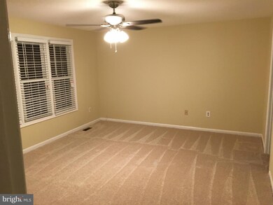 10728 Willow Oaks Dr, Bowie, MD 20721 - photo 2