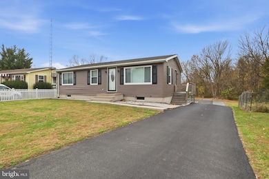 77 E Locust Ln unit 51, New Oxford, PA 17350 - photo 2