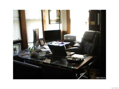 164 Wheatfield St, North Tonawanda, NY 14120 - photo 3