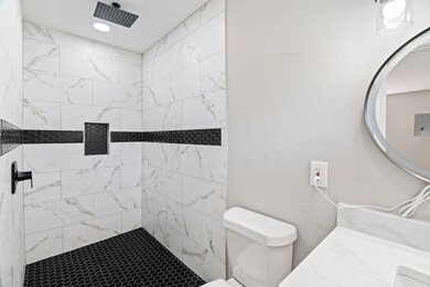 308 Sycamore St, Alvin, TX 77511 - photo 6