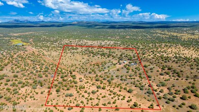 112b Juniperwood Ranch, Ash Fork, AZ 86320 - photo 2