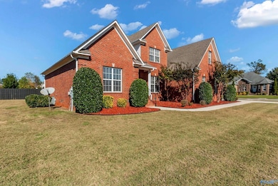 100 Litespeed Ln SW, Huntsville, AL 35824 - photo 2