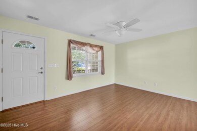 7_1522 pine harbor way-00007