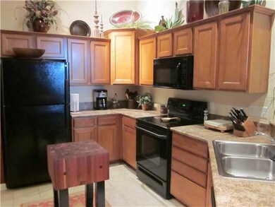 Kitchen. Fully equipped kitchen with all appliances.