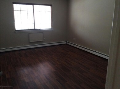 30 Daffodil Ln unit 65, Staten Island, NY 10314 - photo 6