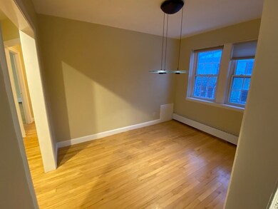 21 Hammond Pond Pkwy unit 4, Chestnut Hill, MA 02467 - photo 4