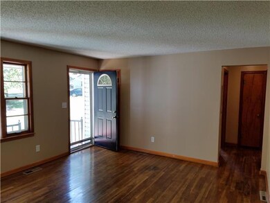 311 NW 16th St, Blue Springs, MO 64015 - photo 2