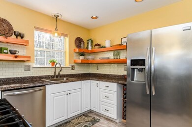 2 Tampa Dr unit D1, Rochester, NH 03867 - photo 2