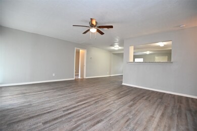 7031 Gillen St, Houston, TX 77087 - photo 5
