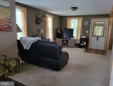 1021 Butter Ln, Reading, PA 19606 - photo 6