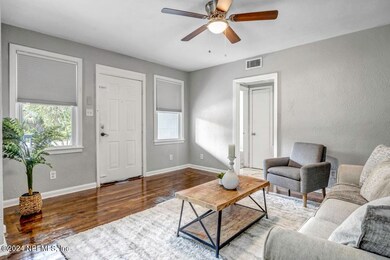 Living Rm