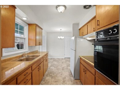 12880 SW Glenhaven St, Portland, OR 97225 - photo 7