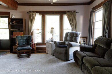 1004 W Lapeer St, Lansing, MI 48915 - photo 5