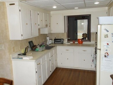 4 Roberta Dr unit 4, Wareham, MA 02532 - photo 3