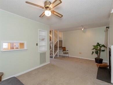33 Hollybrook Dr unit 3, Asheville, NC 28803 - photo 3