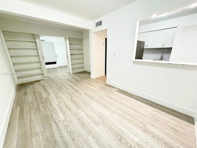 7435 Byron Ave unit 2, Miami Beach, FL 33141 - photo 6