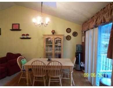 70 Ferry St unit 70, South Grafton, MA 01560 - photo 5