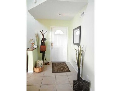 1281 Seagrape Cir, Weston, FL 33326 - photo 4