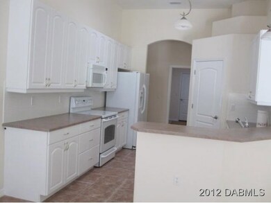 35 Flowertree Dr, Ormond Beach, FL 32174 - photo 2