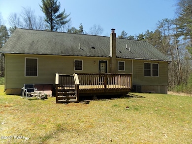 379 Long Meadow Rd, Milford, PA 18337 - photo 3