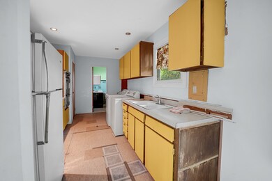 16623 Spaulding Ave, Markham, IL 60428 - photo 6