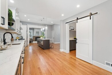 42 Warren Ave unit A, Woburn, MA 01801 - photo 7