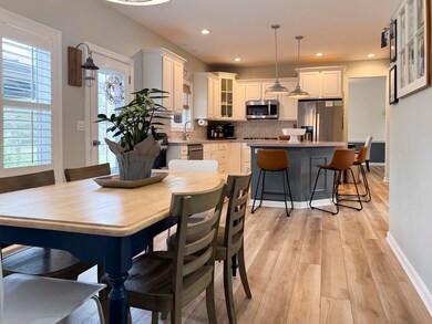 6370 Saddle Ridge COURT-28