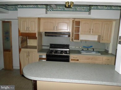 524 S Beechfield Ave, Baltimore, MD 21229 - photo 3