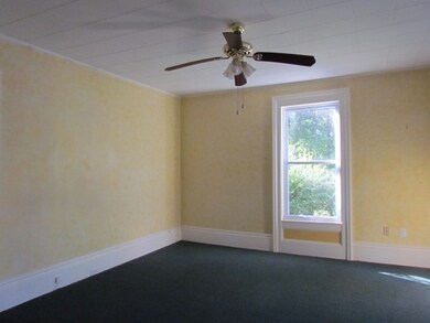 13 Madison St unit 15, Franklin, NH 03235 - photo 4