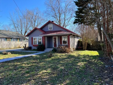 413 Riverview Dr, Shelbyville, TN 37160 - photo 2