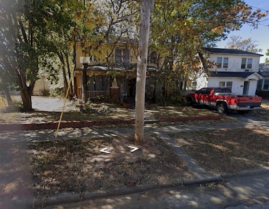 415 S A St, Blackwell, OK 74631 - photo 2