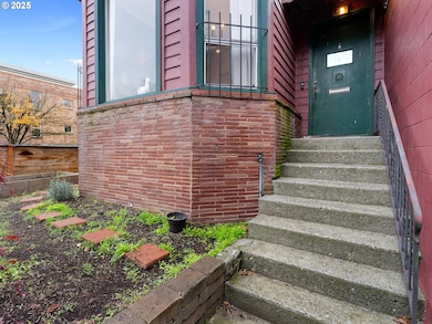 1305 SE Belmont St, Portland, OR 97214 - photo 7