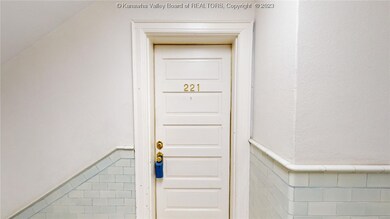 1313 Lee St E unit 221, Charleston, WV 25301 - photo 7