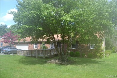 10916 Beaver Castle Rd, Hopewell, VA 23860 - photo 2