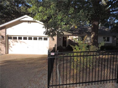 2 Clevedon Cir, Bella Vista, AR 72715 - photo 2