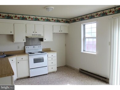 414 Blaker Dr, East Greenville, PA 18041 - photo 6