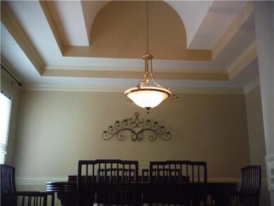 Ceiing detail in dining room