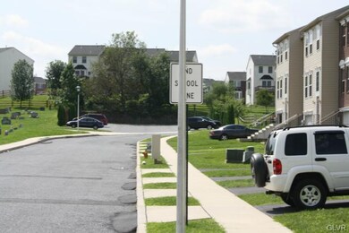 111 Walnut St, Freemansburg, PA 18017 - photo 2