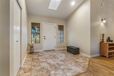 2818 211th St SW, Lynnwood, WA 98036 - photo 2