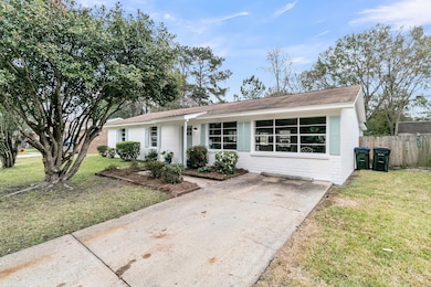 211 Gardenia St, Summerville, SC 29483 - photo 4