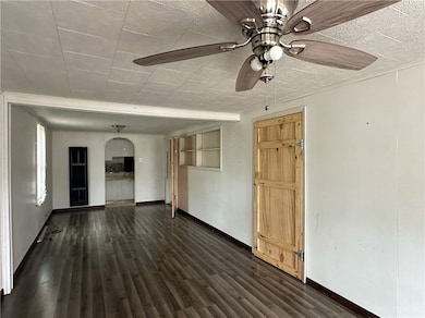 311 & 313 Saint Clair St unit 313, Paris, IL 61944 - photo 3