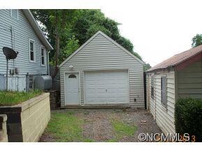 356 and 356a Oakview Park Rd, Asheville, NC 28803 - photo 2