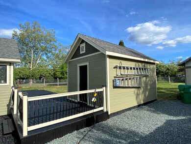 1352 Shady Ln, Grants Pass, OR 97527 - photo 5