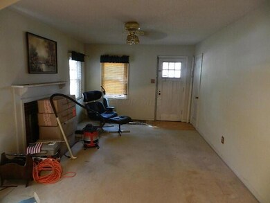 122 E Royal Forest Blvd, Columbus, OH 43214 - photo 5