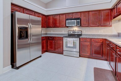 4247 Jade Loop MLS Size-9